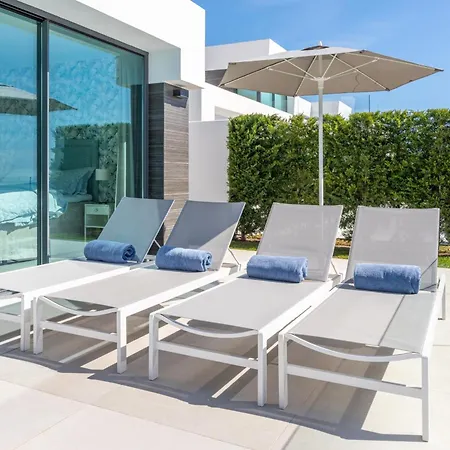 Hotel Captivating Calahonda 4*